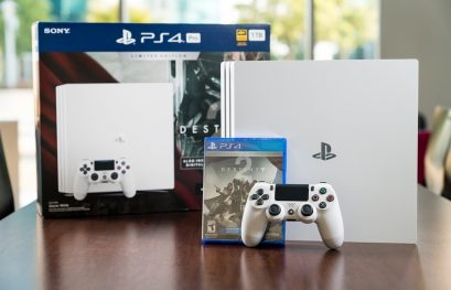 Un premier aperçu de la PS4 Pro blanche