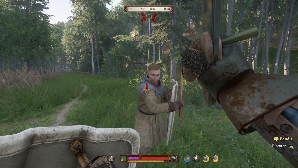 Un combat en vue réelle de Kingdom Come: Deliverance 2, avec la vue du joueur et les indications à l'écran